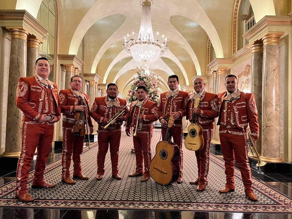 Mariachi Garibaldi en salón de bodas de lujo